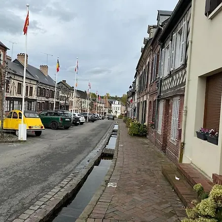 Maison De Village